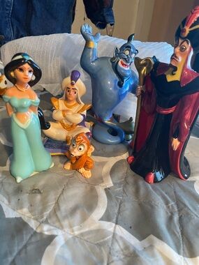 Disney Aladdin Character Figure Set - Blue, Teal, Red & Gold